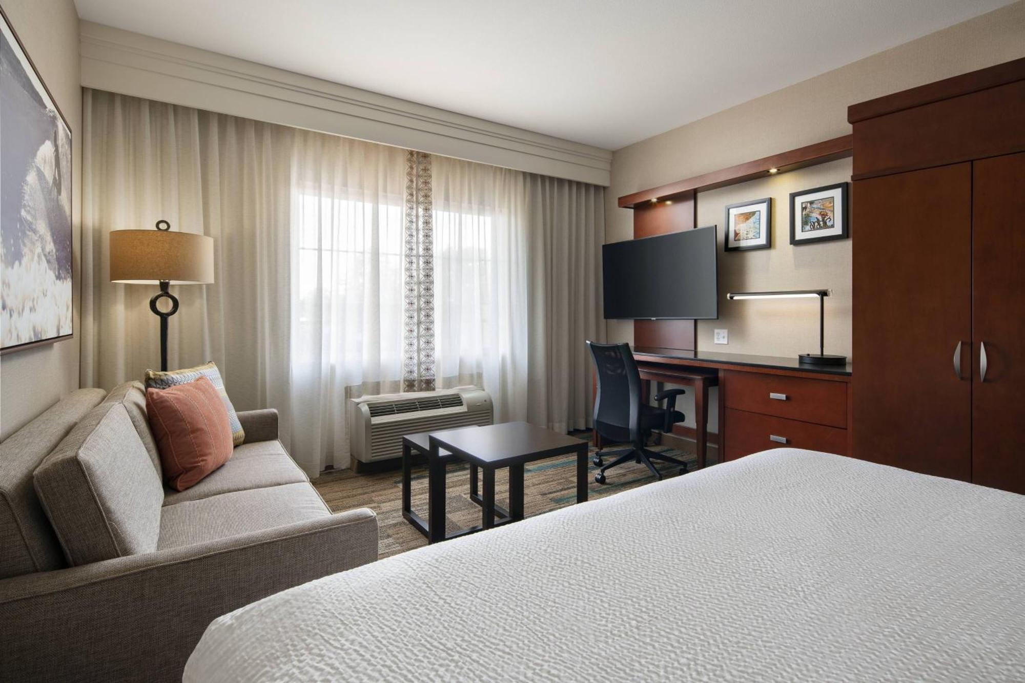 Hotel Courtyard By Marriott Santa Barbara Goleta Exterior foto